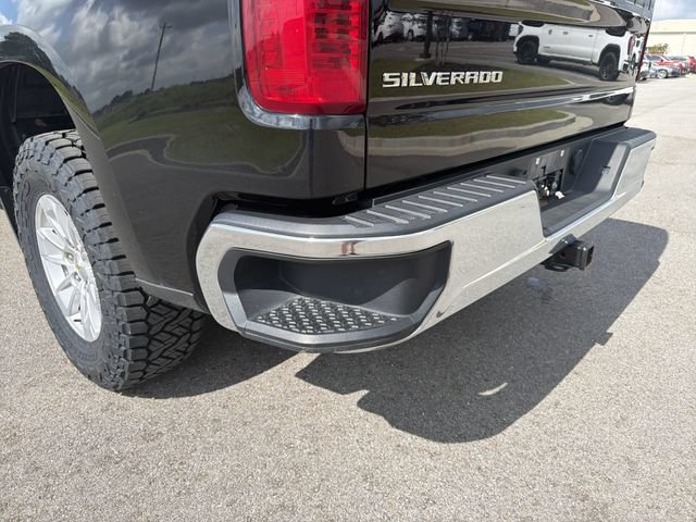 Used 2025 Chevrolet Silverado 1500 LT AWD/4WD image 21