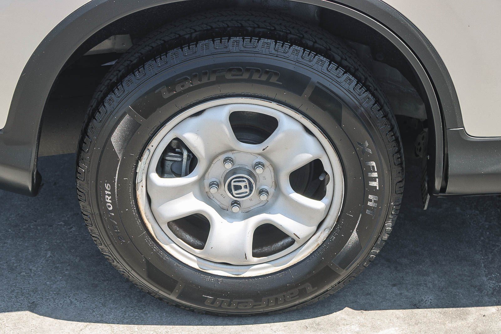 Used 2016 Honda CR-V LX image 12