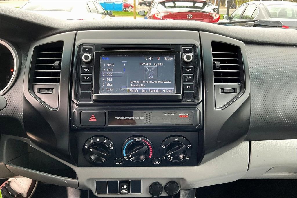 Used 2015 Toyota Tacoma 2WD Access Cab image 16