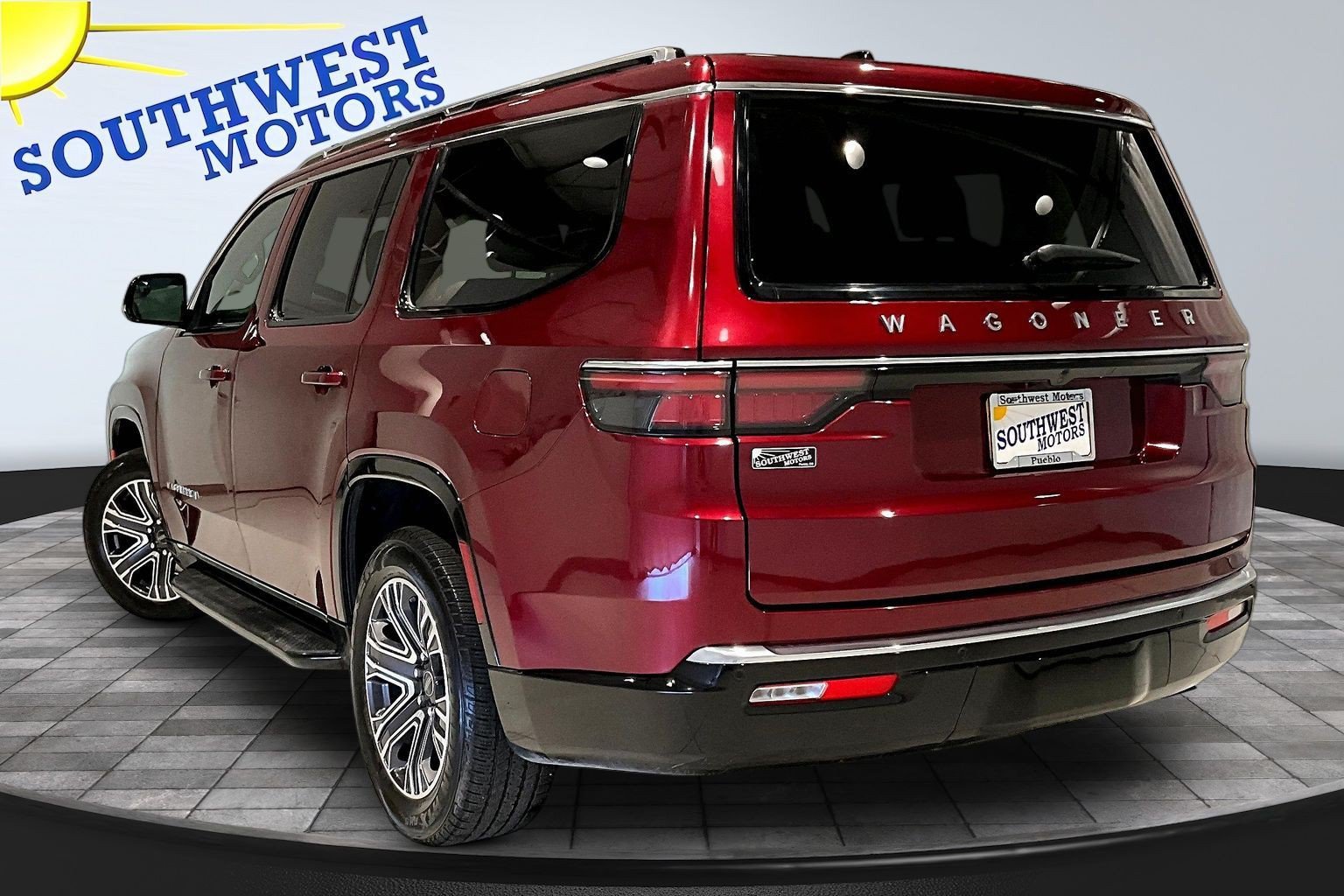 Used 2025 Jeep Wagoneer Series II AWD/4WD image 5