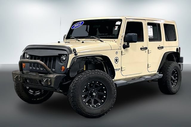 Used 2012 Jeep Wrangler Unlimited Sahara AWD/4WD image 3