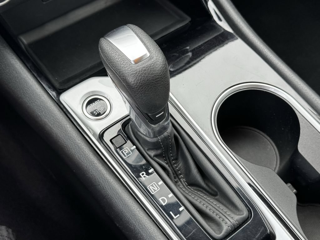 Used 2024 Nissan Altima 2.5 SV FWD image 20