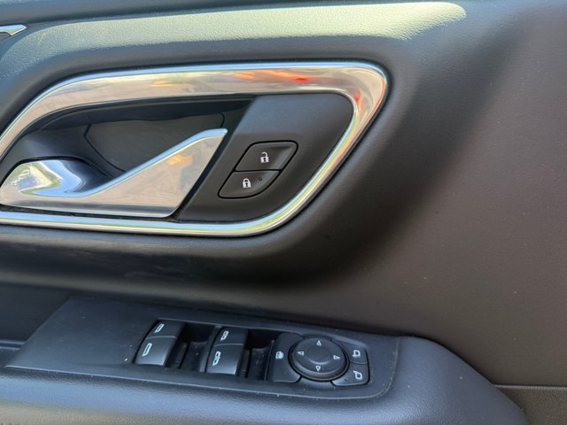 Used 2021 Chevrolet Tahoe LS AWD/4WD image 17