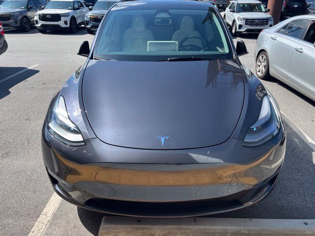 Used 2025 Tesla Model Y Long Range AWD/4WD image 2