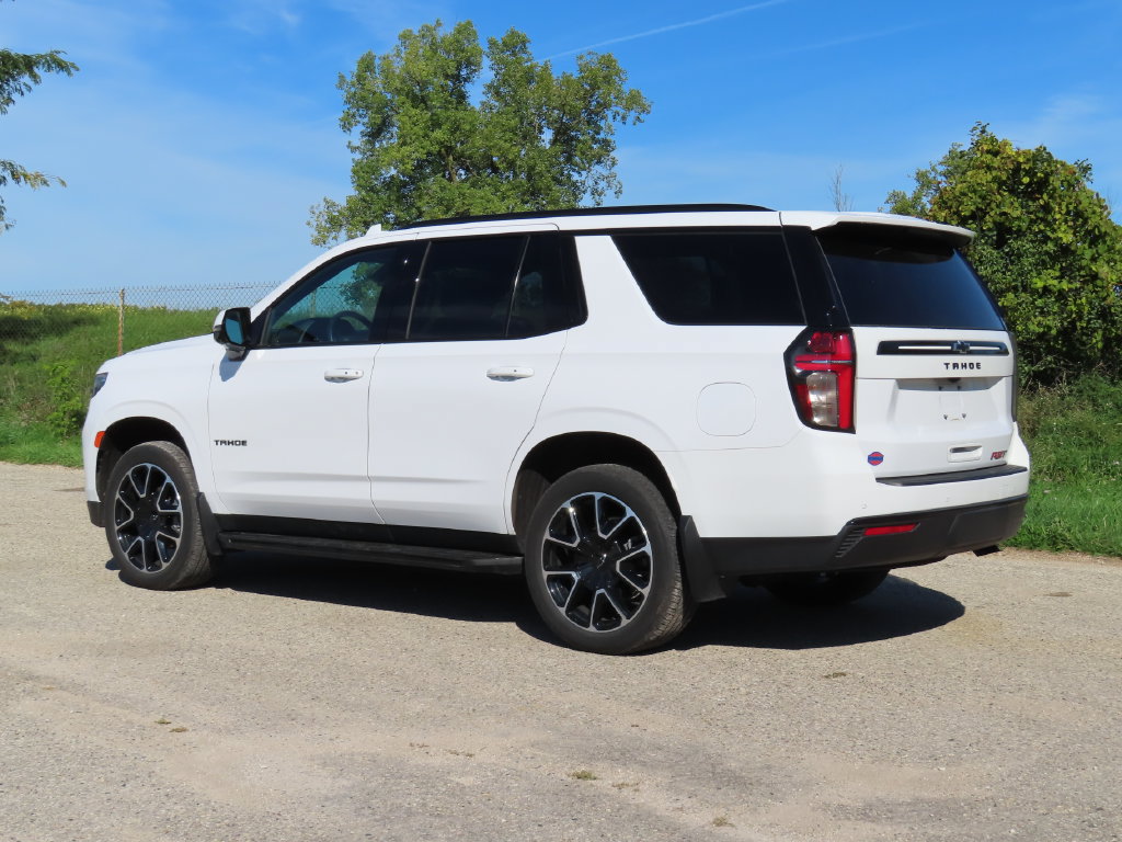 Used 2023 Chevrolet Tahoe RST w/ Luxury Package AWD/4WD image 6