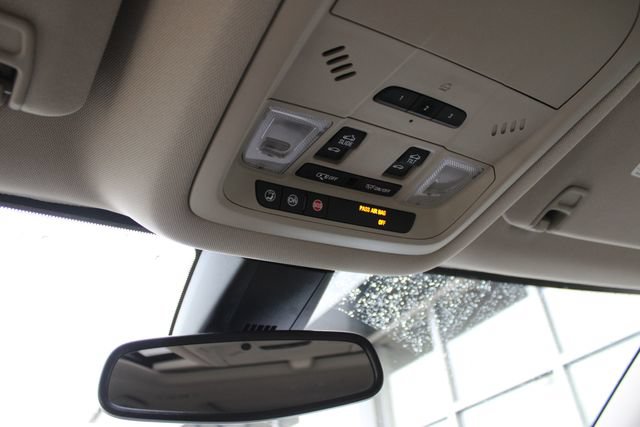 Used 2017 GMC Acadia Denali w/ Technology Package FWD image 17