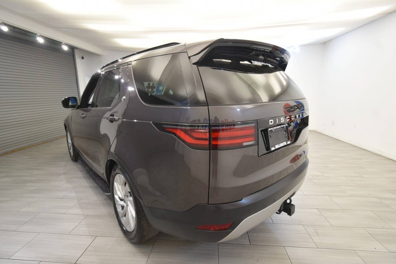 Used 2023 Land Rover Discovery S AWD/4WD image 3