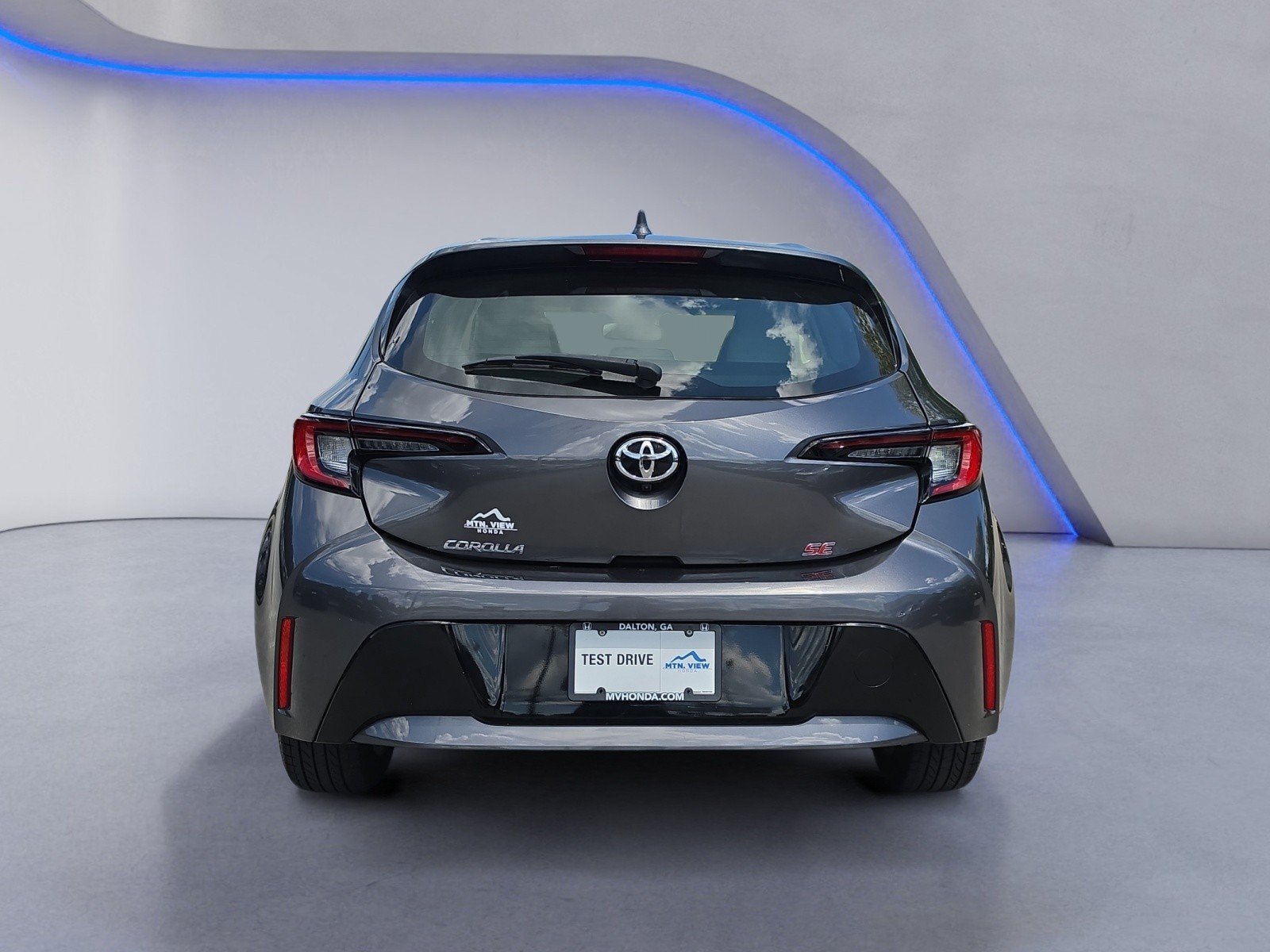 Used 2023 Toyota Corolla SE FWD image 4