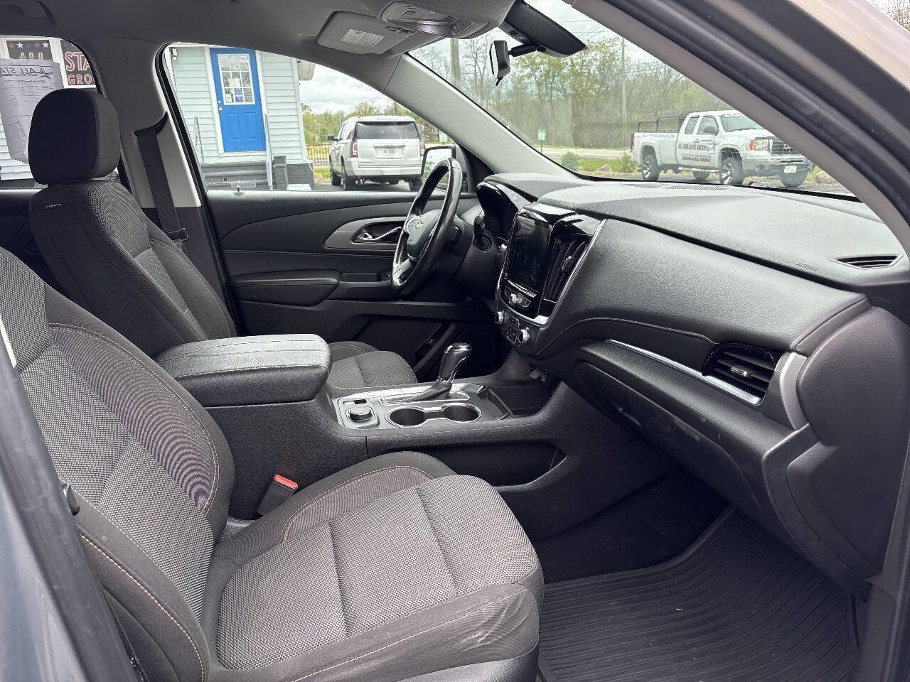 Used 2019 Chevrolet Traverse LT FWD image 24