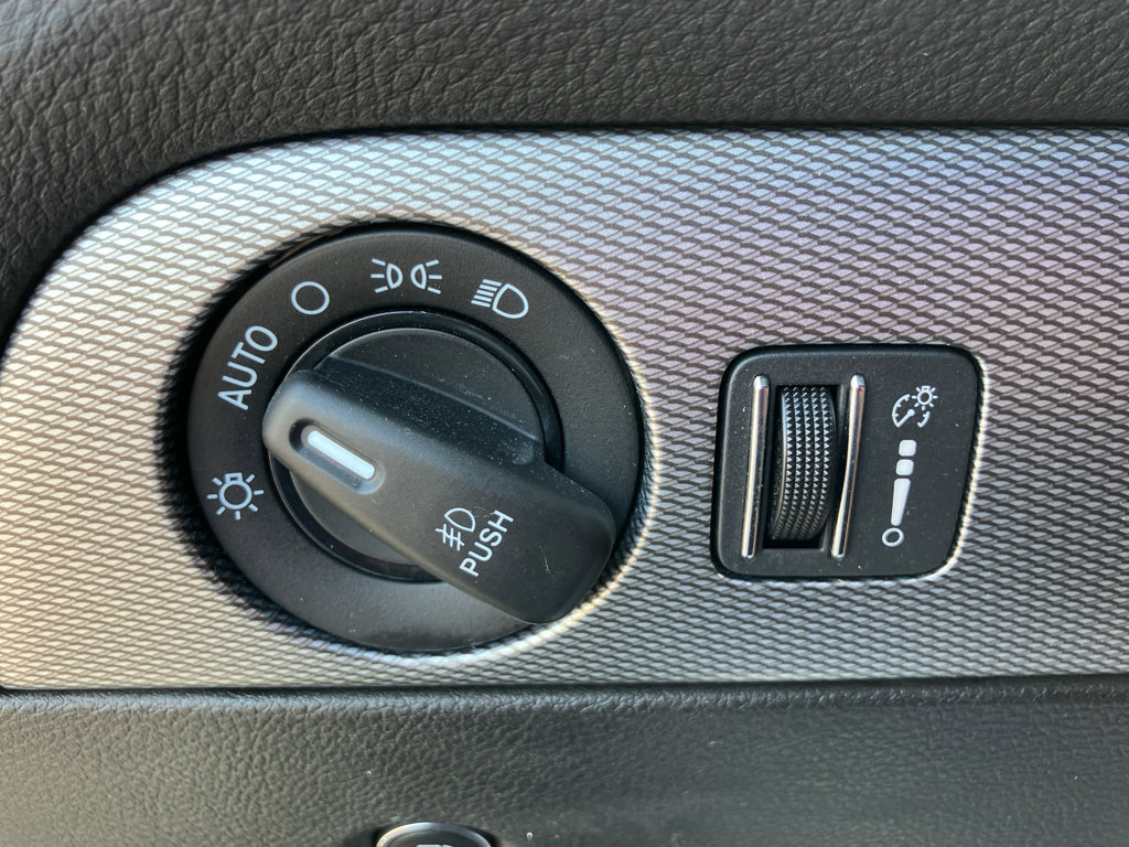 Used 2019 Dodge Durango GT AWD/4WD image 14