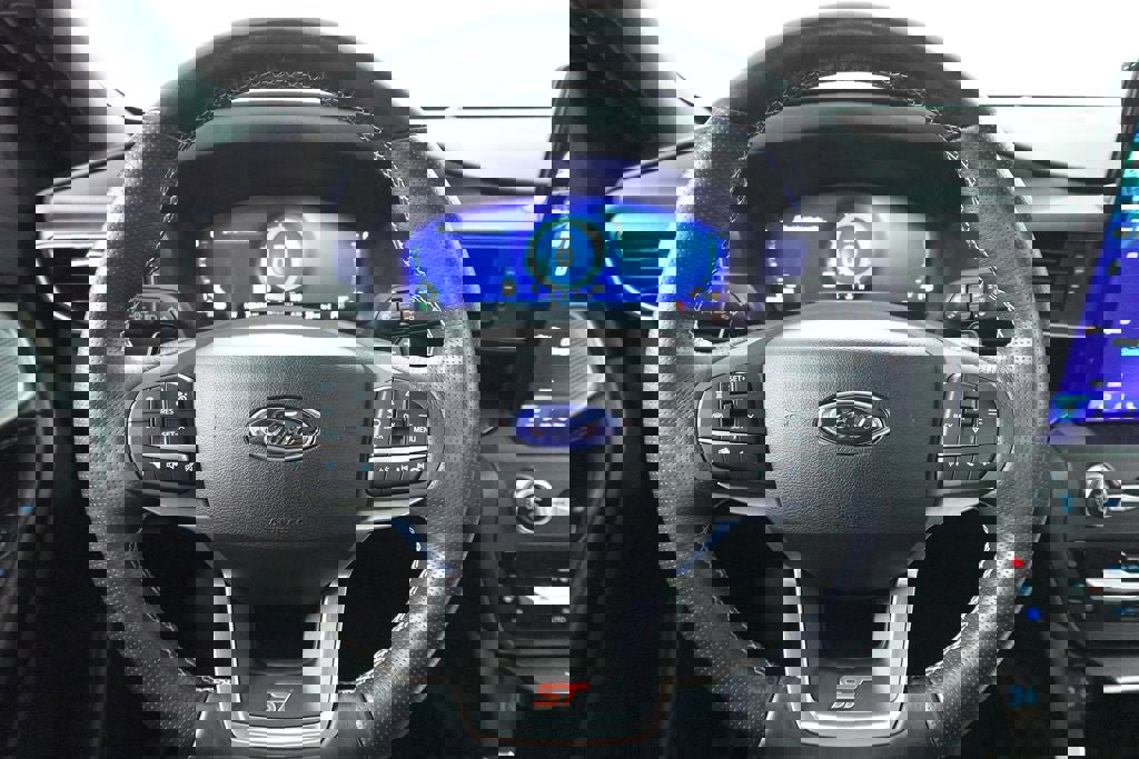 Used 2020 Ford Explorer ST w/ ST Street Pack image 15