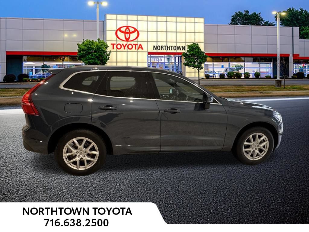 Used 2019 Volvo XC60 T5 Momentum w/ Multimedia Package AWD/4WD image 16