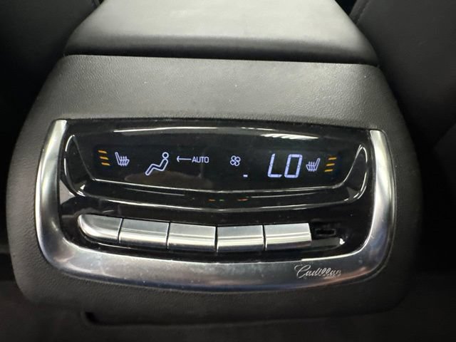 Used 2022 Cadillac XT6 Premium Luxury w/ Platinum Package AWD/4WD image 27