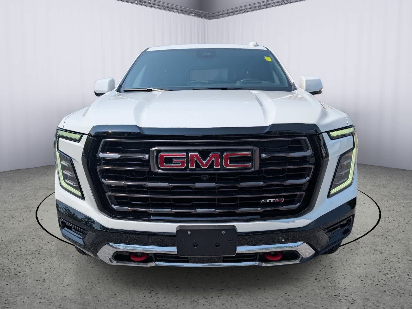 Used 2025 GMC Yukon AT4 Ultimate AWD/4WD image 8