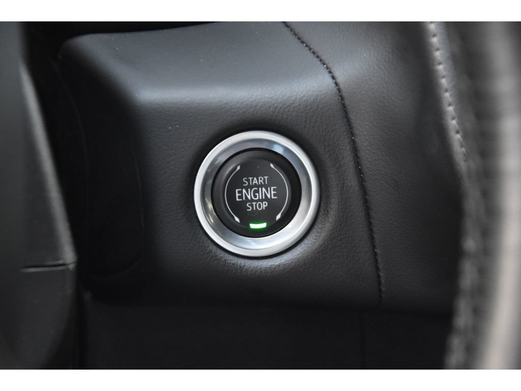 Used 2021 Chevrolet Suburban High Country w/ Premium Package image 37