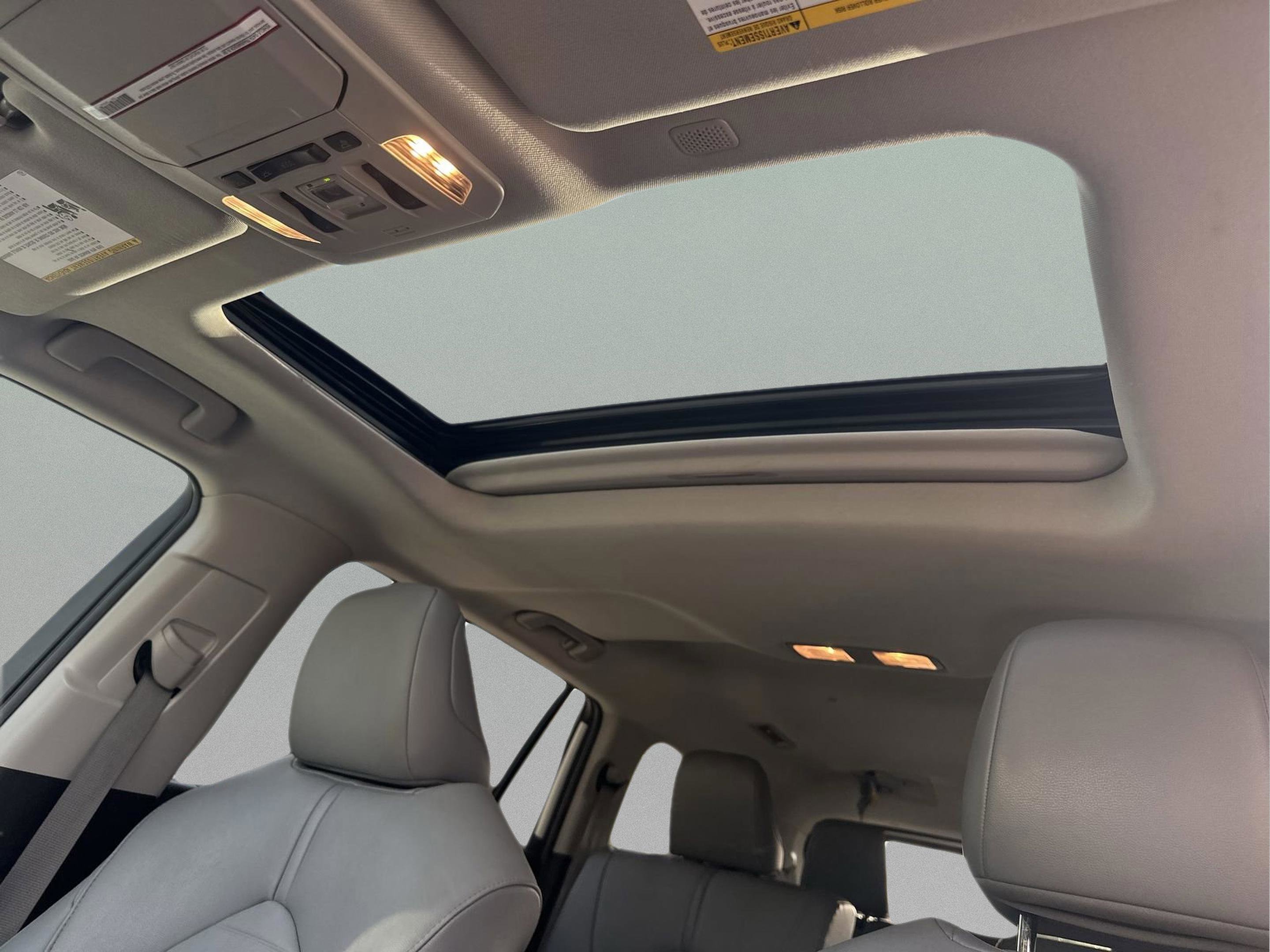 Used 2021 Toyota Highlander XLE image 26