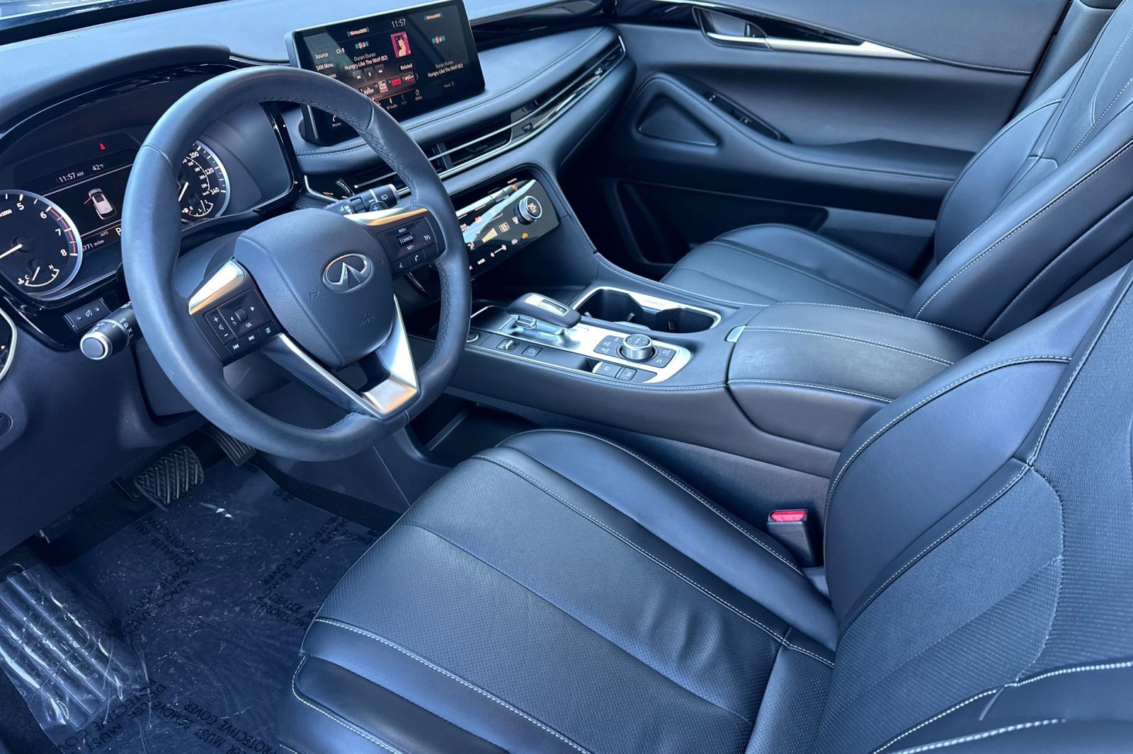 Used 2025 INFINITI QX60 Pure image 10