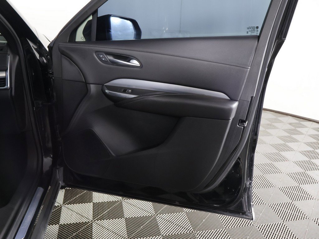 Used 2022 Cadillac XT4 Premium Luxury w/ Safety Alert Package image 21