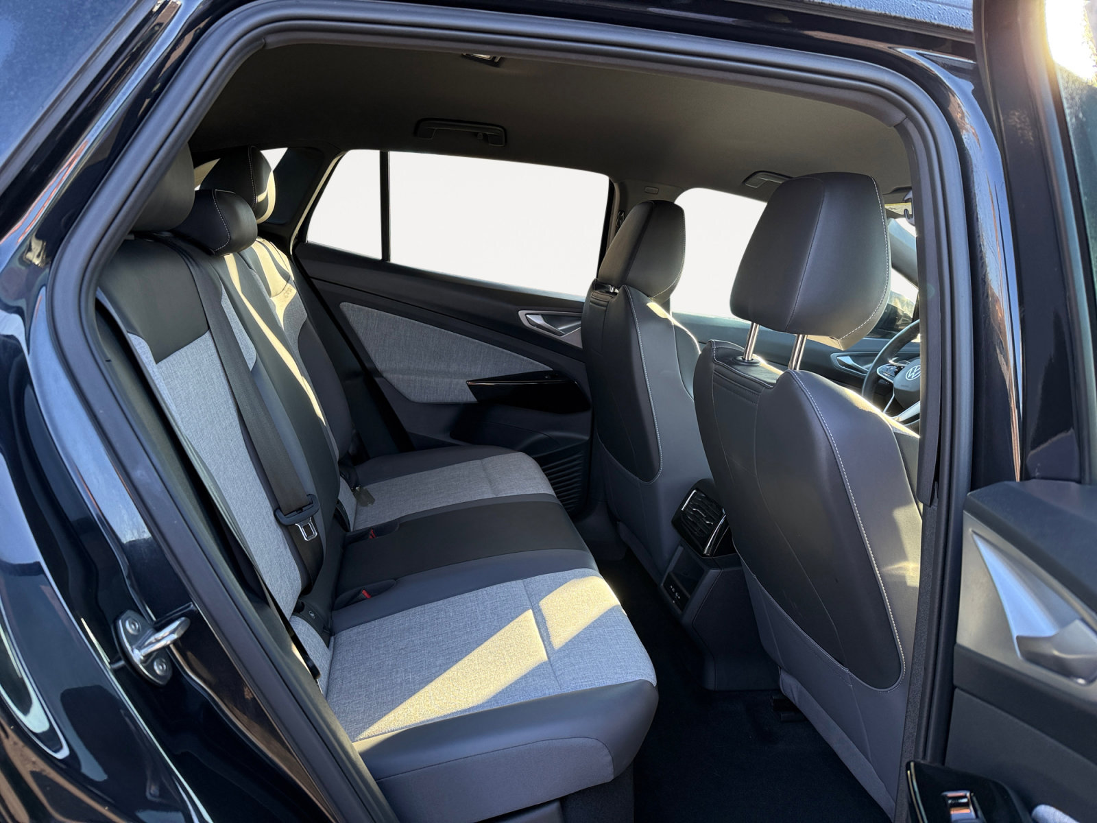 Certified 2023 Volkswagen ID.4 2WD image 18