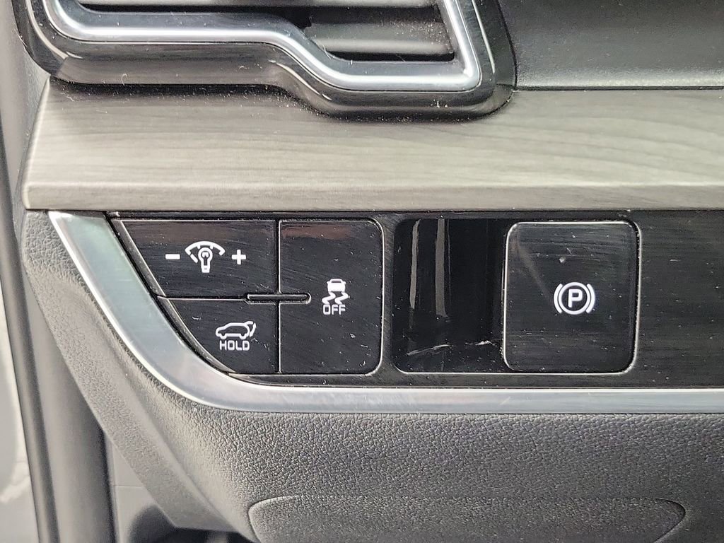 Used 2023 Kia Sportage X-Pro AWD/4WD image 13