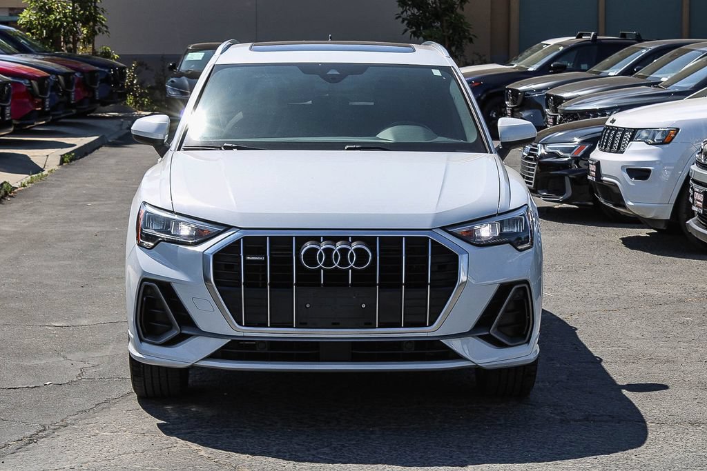 Used 2020 Audi Q3 2.0T Premium AWD/4WD image 2