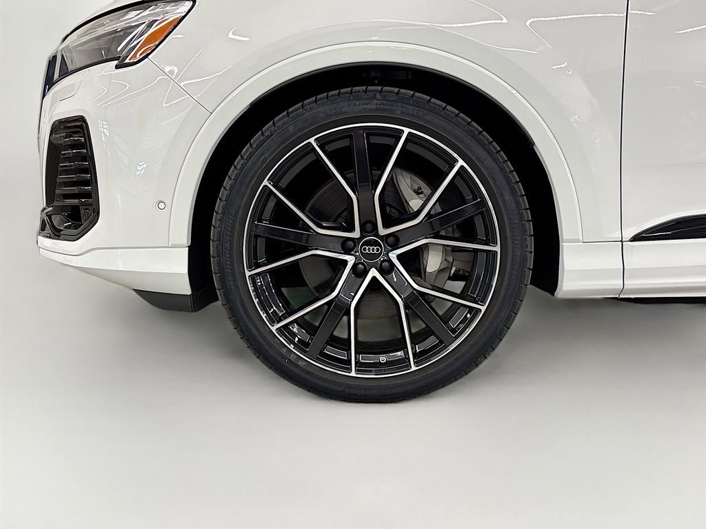 New 2025 Audi Q7 3.0T Premium Plus image 24