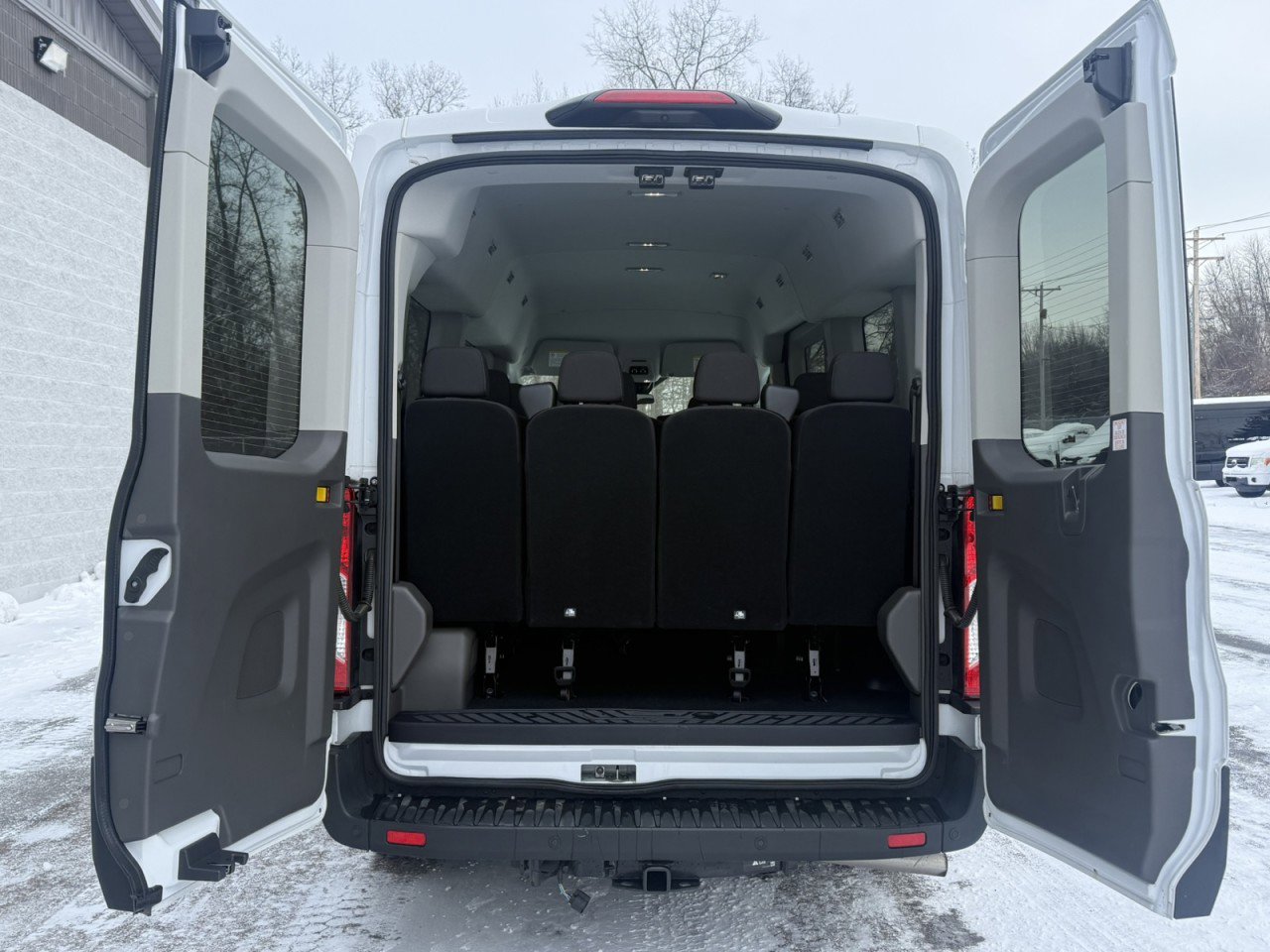 Used 2024 Ford Transit 350 XL image 7