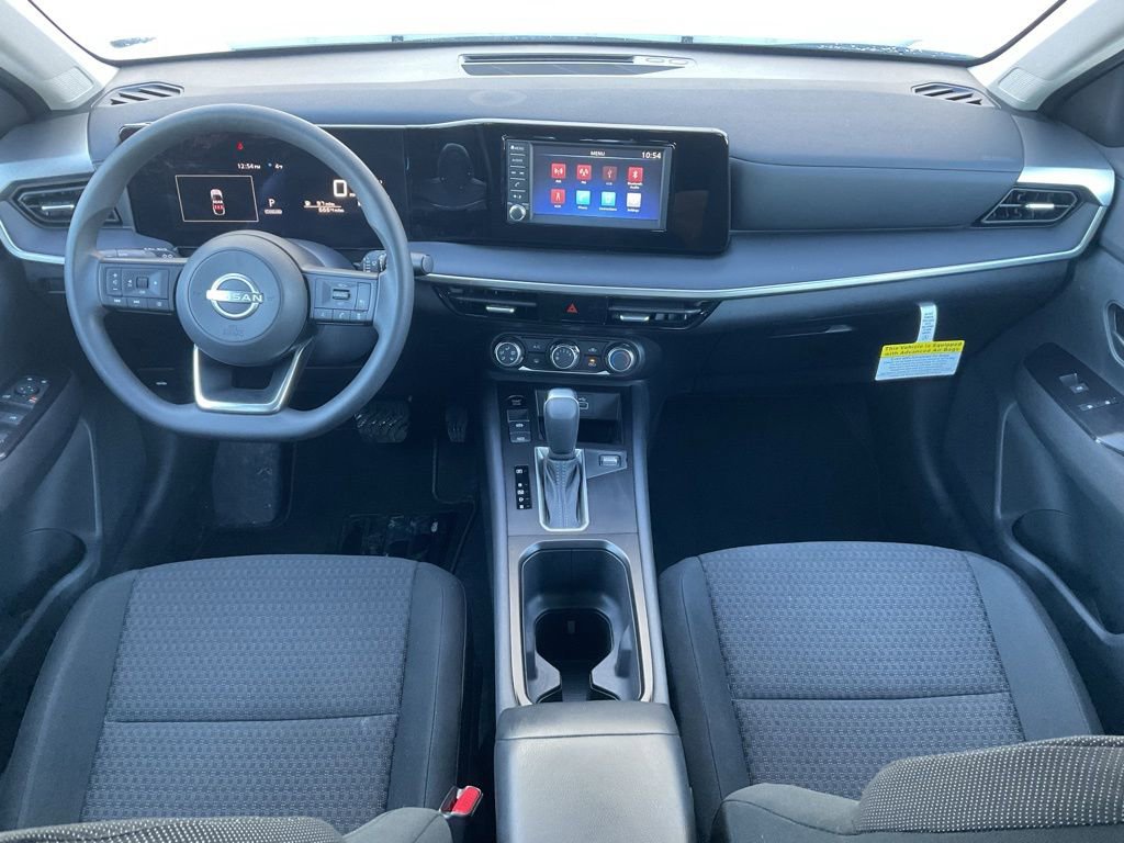 Used 2025 Nissan Kicks S image 15