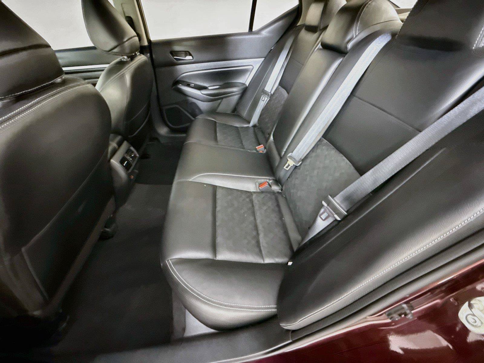 Used 2023 Nissan Altima 2.5 SL FWD image 11