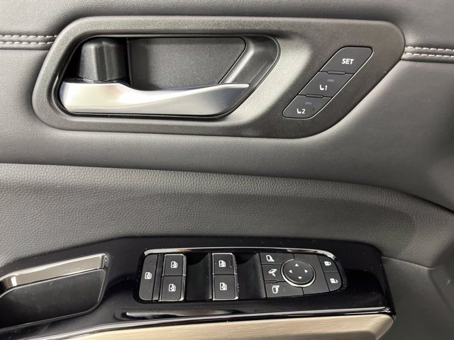 Used 2023 Nissan Pathfinder Platinum w/ Cargo Package AWD/4WD image 34
