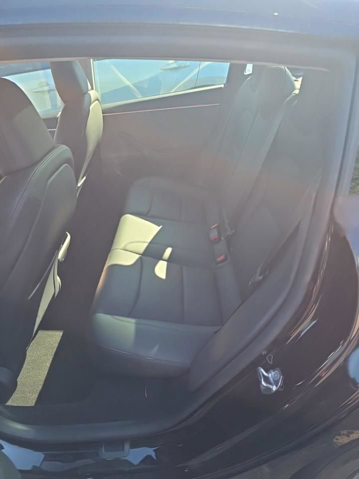 Used 2024 Tesla Model 3 Long Range RWD image 9