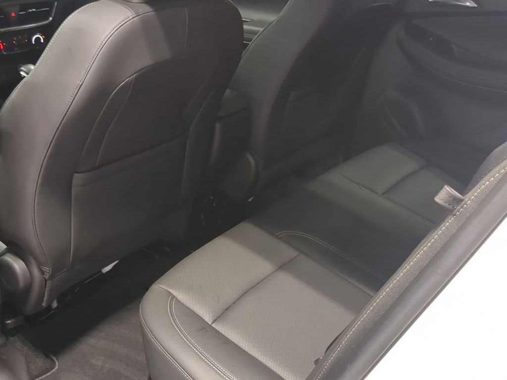 Used 2024 Buick Encore GX Sport Touring w/ Advanced Technology Package AWD/4WD image 18