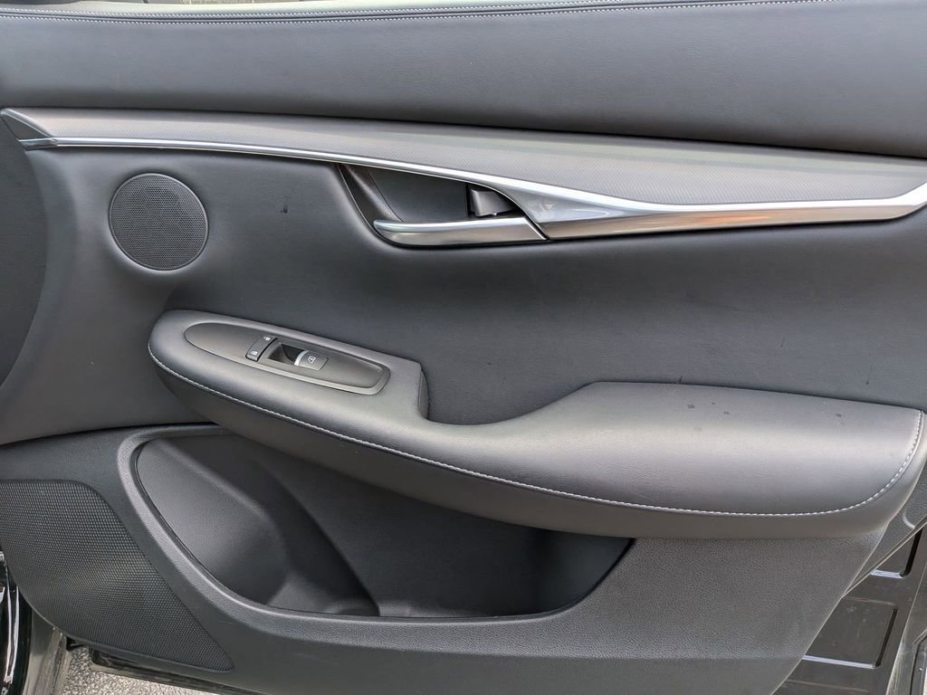 Used 2025 INFINITI QX50 Pure image 26