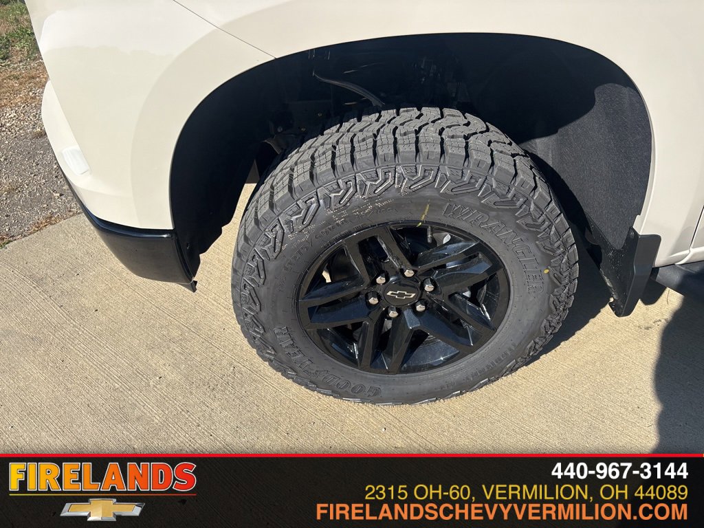 New 2026 Chevrolet Silverado 1500 Custom Trail Boss w/ LPO, Dark Essentials Package image 47