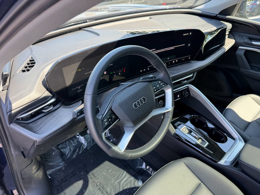 Used 2025 Audi Q5 Premium w/ 19" Wheel Package AWD/4WD image 11