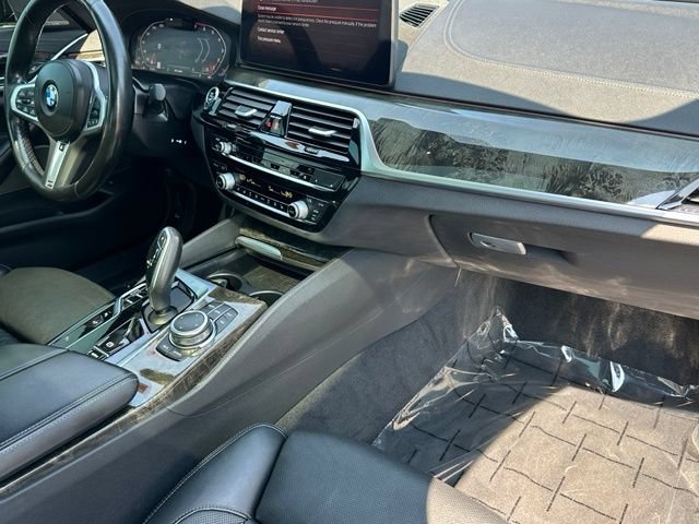 Used 2022 BMW M550i xDrive AWD/4WD image 11