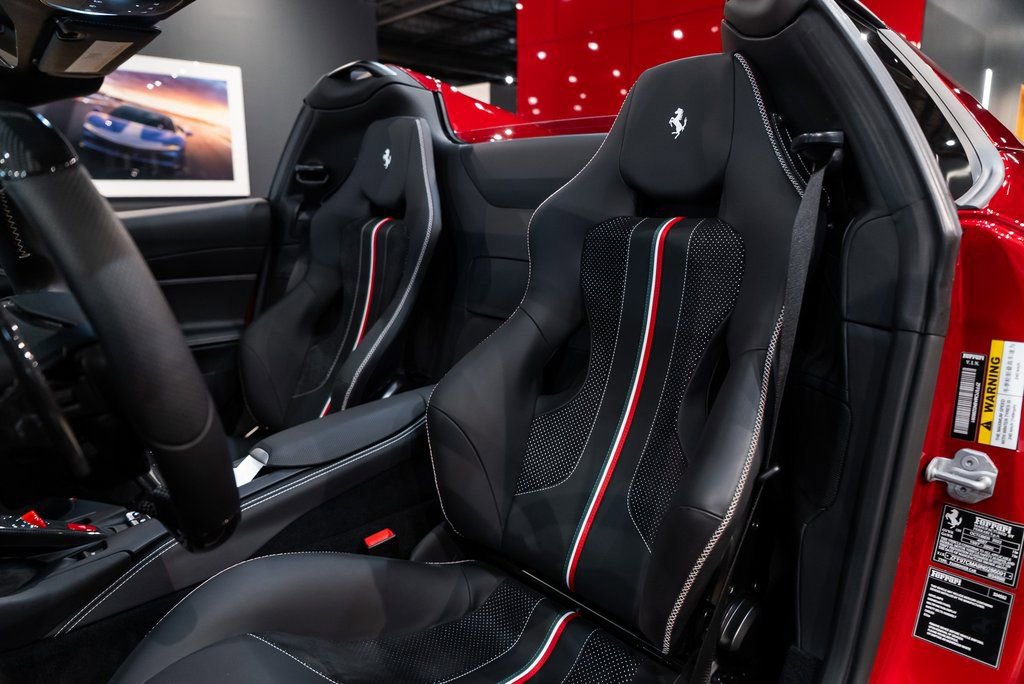 Certified 2022 Ferrari 812 GTS image 4