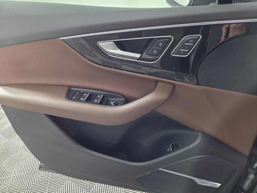 Used 2019 Audi Q7 3.0T Premium Plus w/ Premium Plus Package image 22