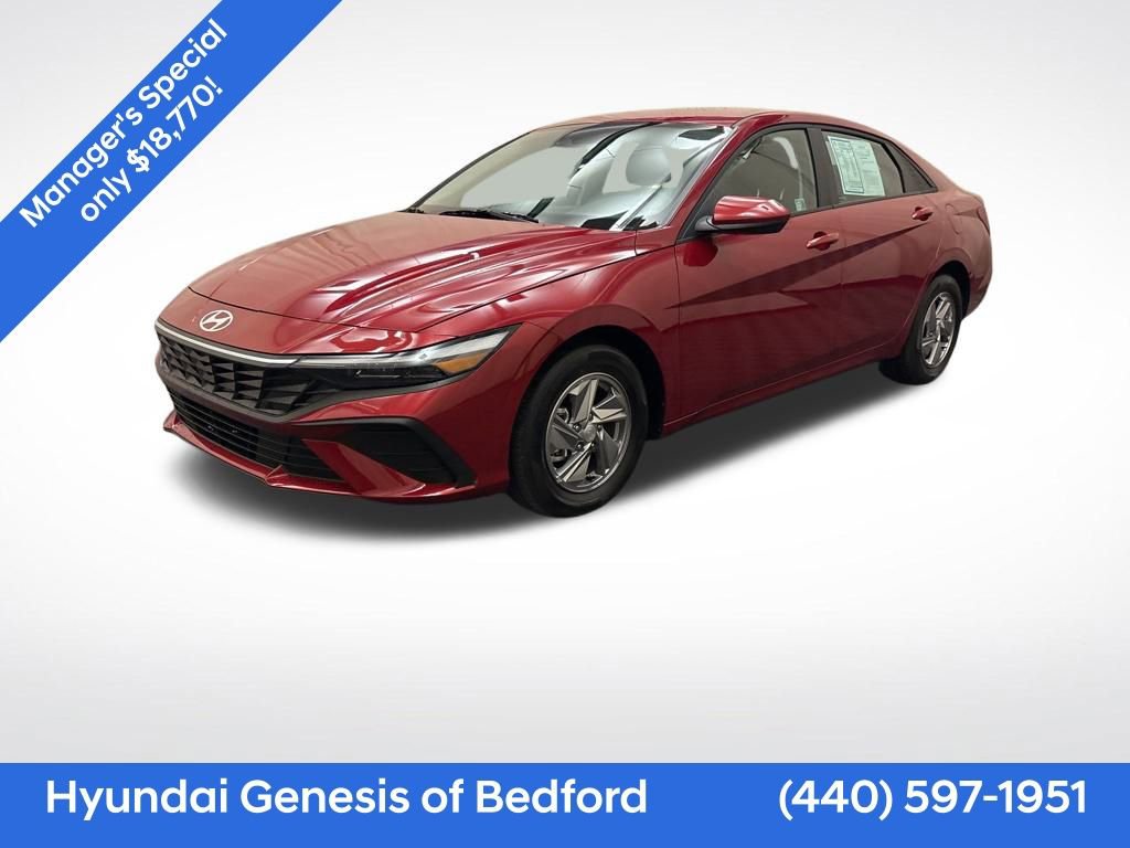 Certified 2025 Hyundai Elantra SE