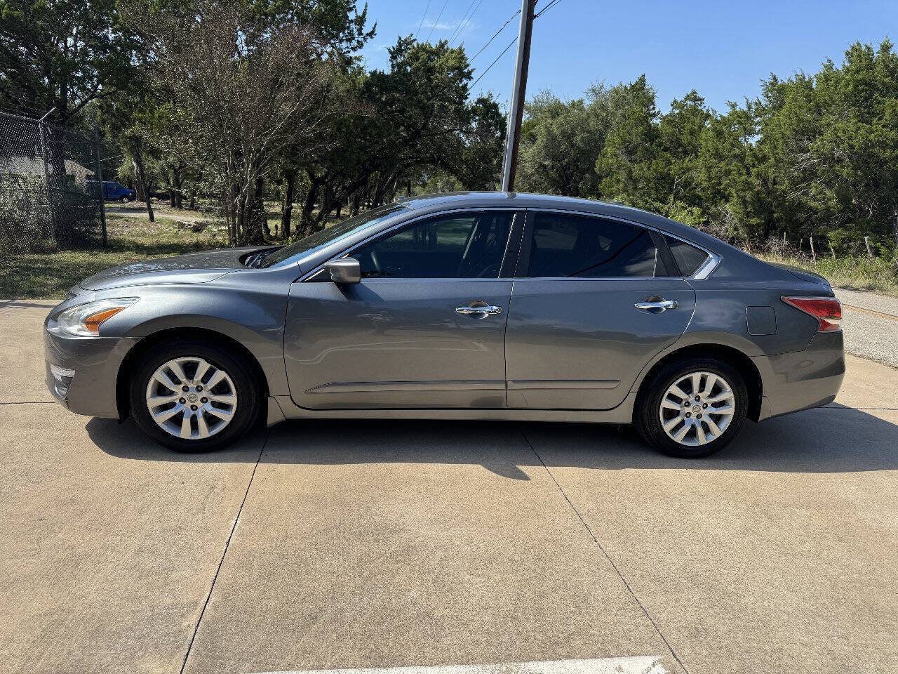 Used 2014 Nissan Altima 2.5 S w/ Display Audio Package FWD image 6