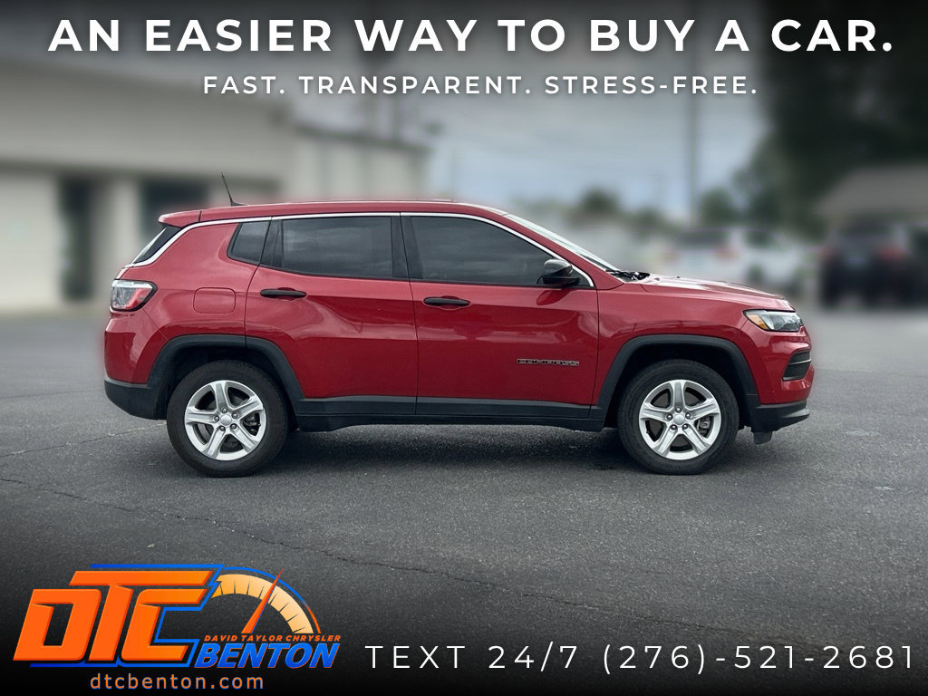 Used 2024 Jeep Compass Sport AWD/4WD image 2