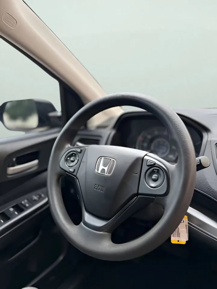 Used 2015 Honda CR-V LX image 28