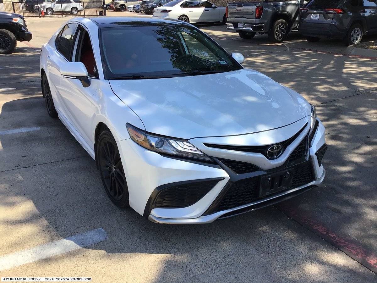 Used 2024 Toyota Camry XSE FWD image 6