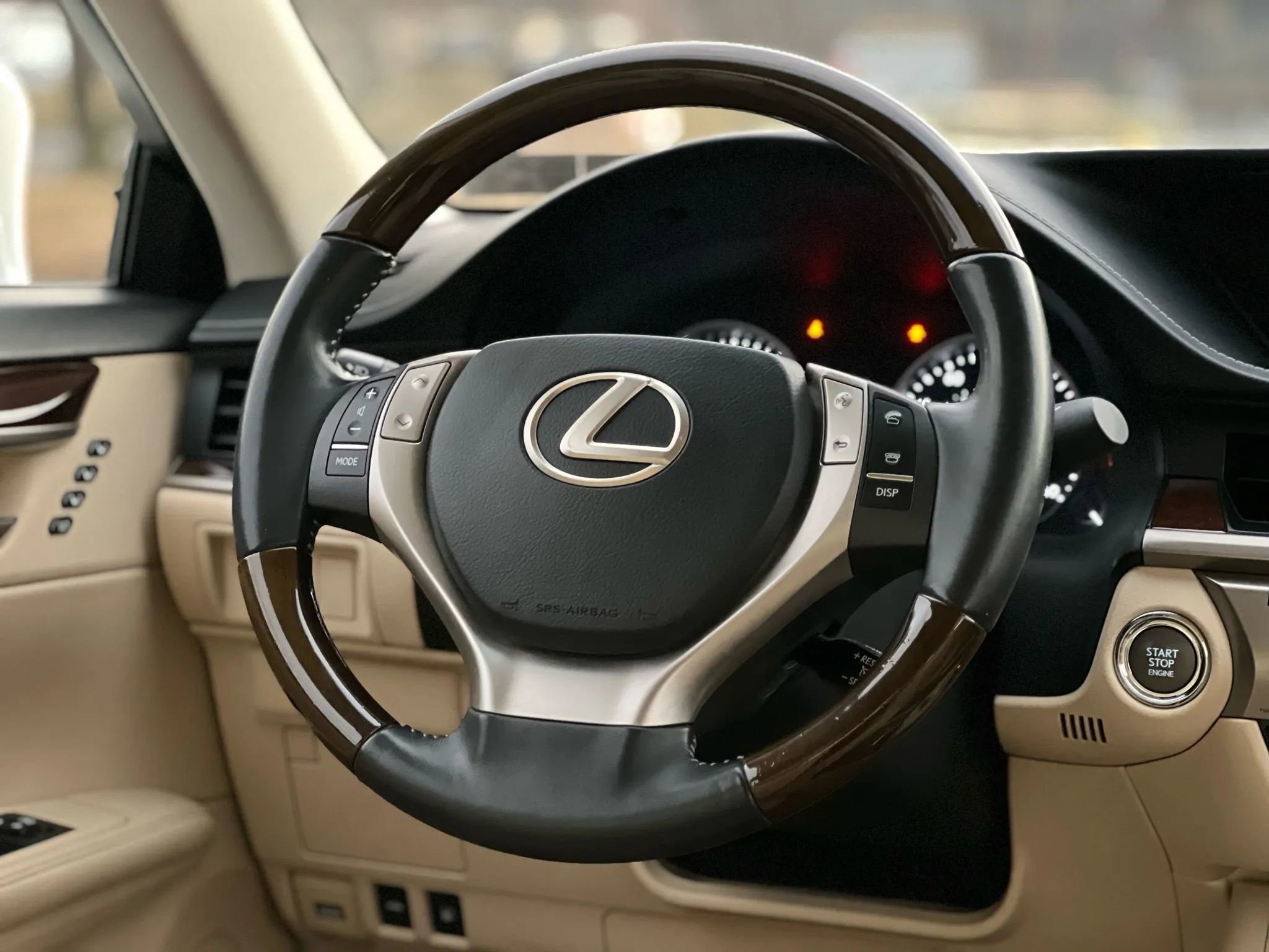 Used 2014 Lexus ES 350 ES 350 Sedan 4D w/ Premium Package image 14