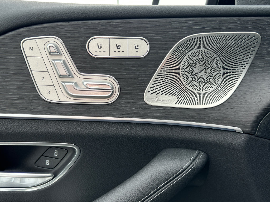 New 2026 Mercedes-Benz GLS 450 4MATIC image 11