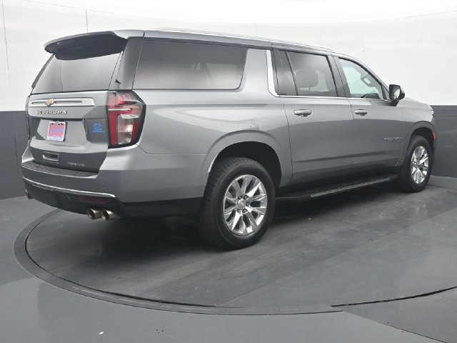 Used 2023 Chevrolet Suburban Premier AWD/4WD image 7