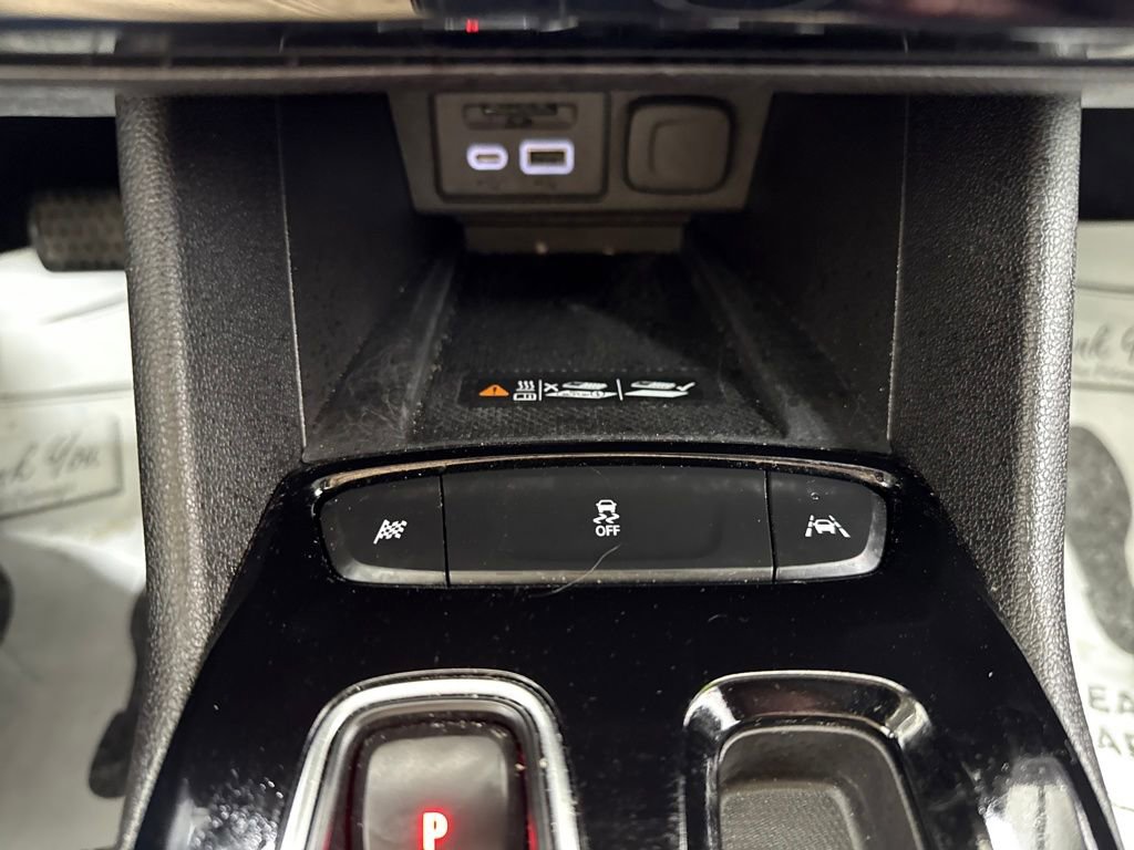 Used 2023 Chevrolet Bolt EUV Premier w/ Sun & Sound Package image 35