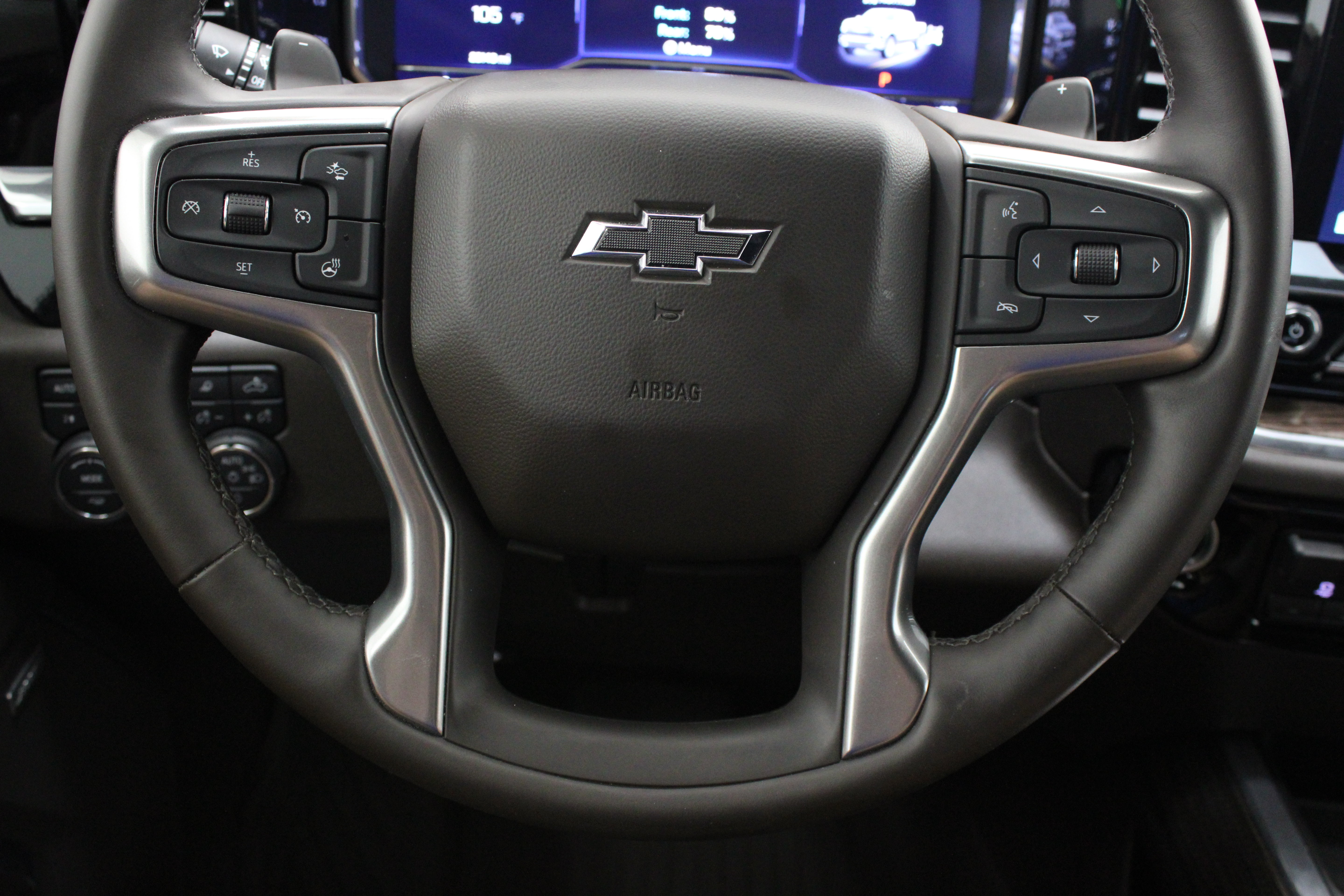 Used 2025 Chevrolet Silverado 1500 RST AWD/4WD image 28