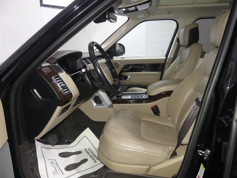 Used 2018 Land Rover Range Rover HSE image 22