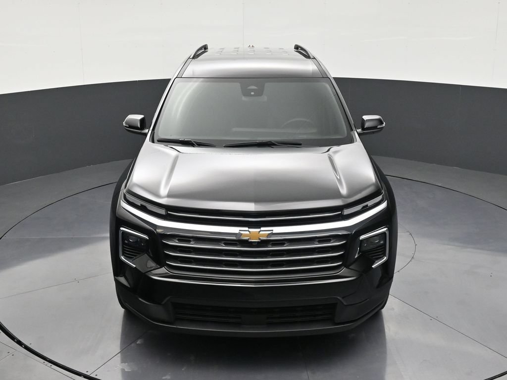 Used 2025 Chevrolet Traverse LT FWD image 19
